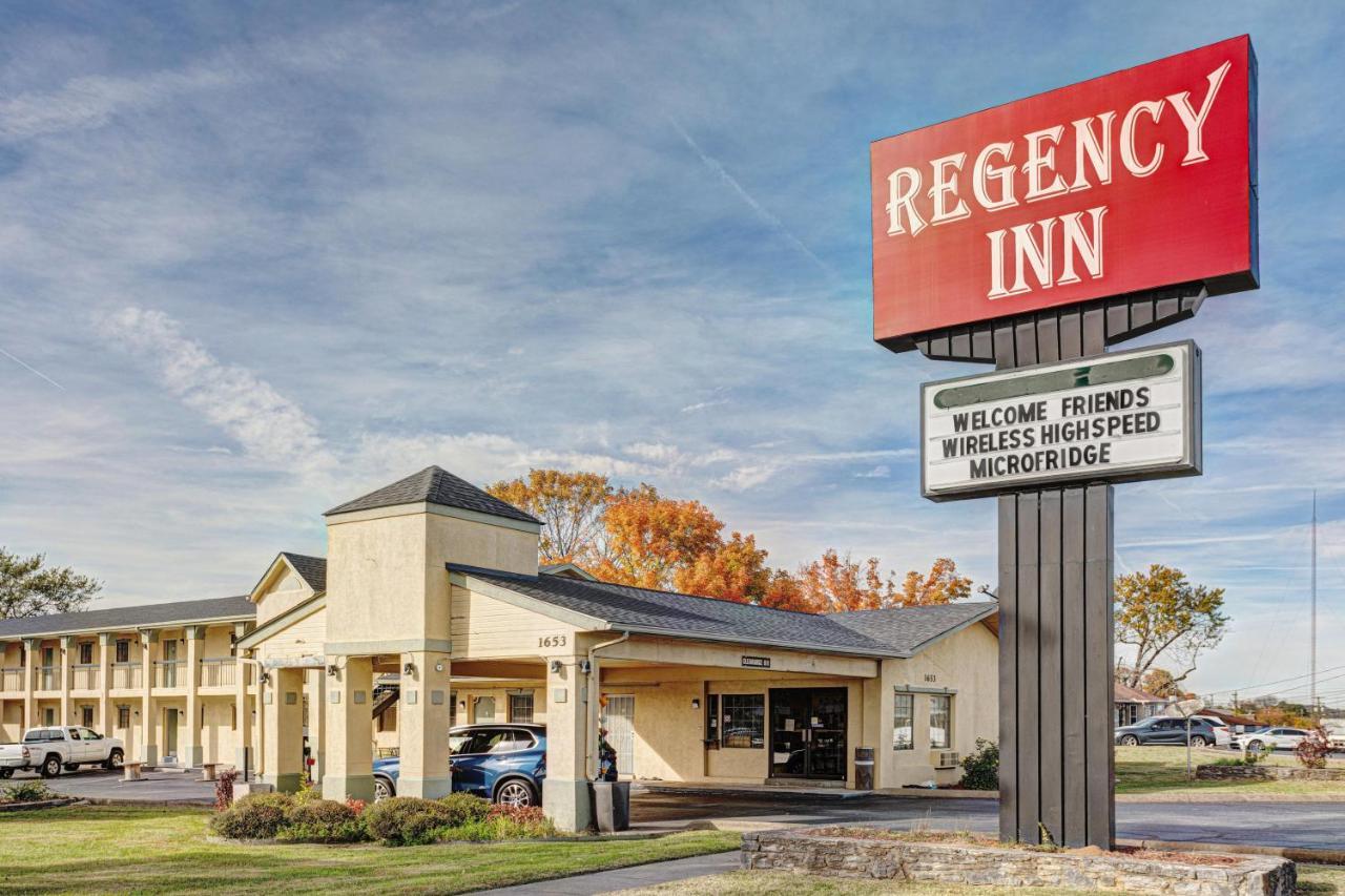 Regency Inn Fayetteville Buitenkant foto